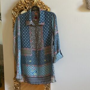 Johnny Was 100% Silk Blue and Pink Patterned Tunic Shirt S